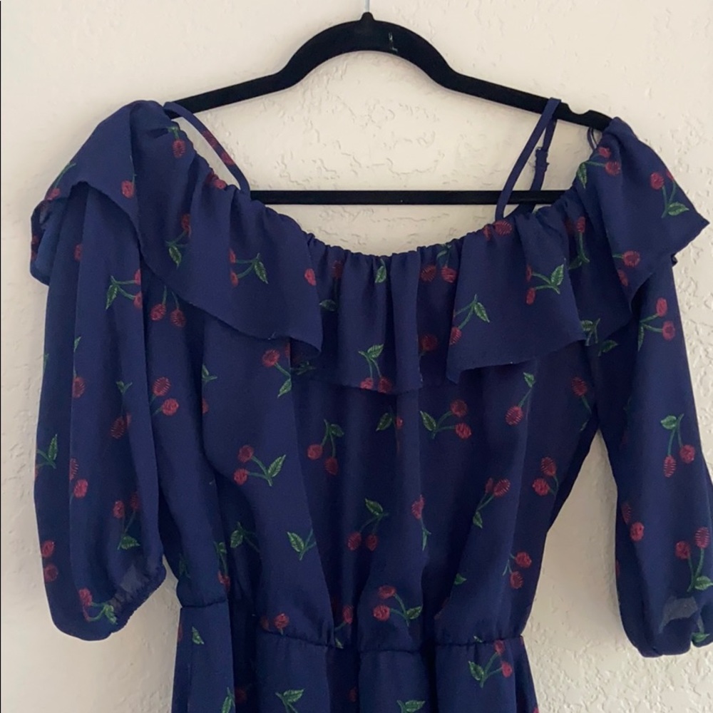 Super cute cheery print romper!